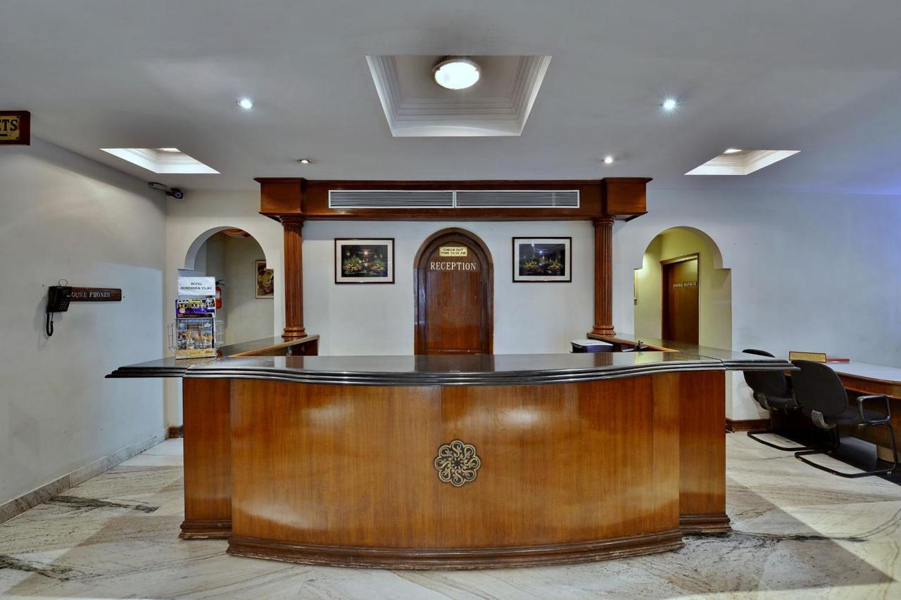 בהופאל Hotel Surendra Vilas מראה חיצוני תמונה