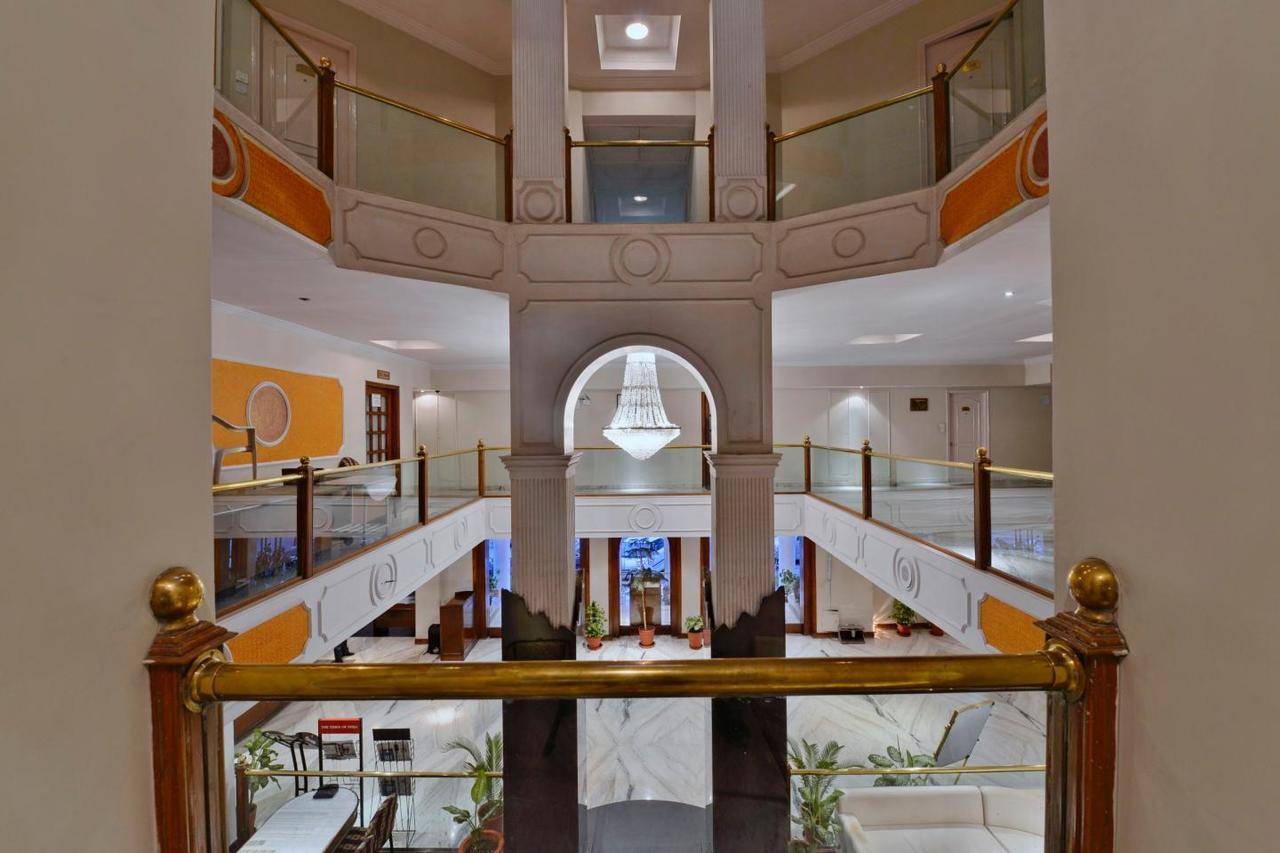 בהופאל Hotel Surendra Vilas מראה חיצוני תמונה